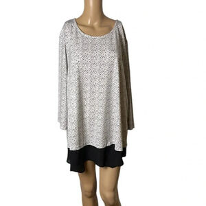 Adrianna Papell blouse,tunic,women size 1X. PTP 25”, like new,sheer,flowy,career